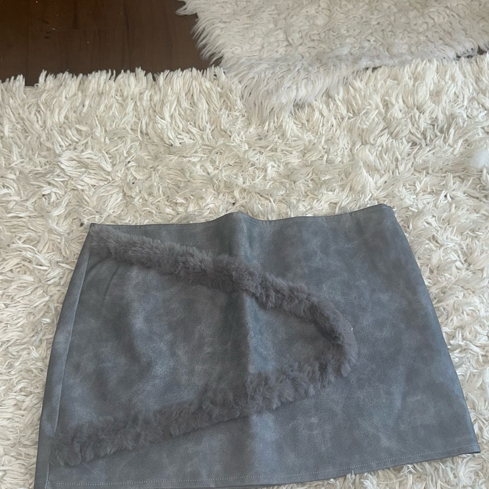 Gray Faux Fur Trim Skirt